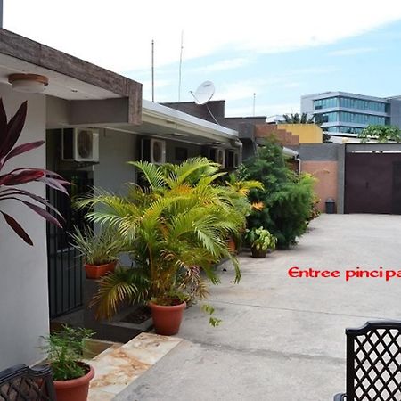 Green Lodge Kinshasa Exterior foto