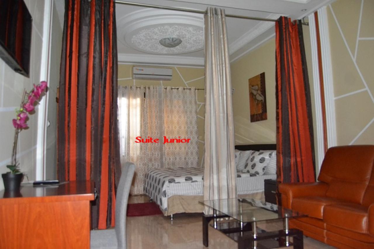 Green Lodge Kinshasa Exterior foto
